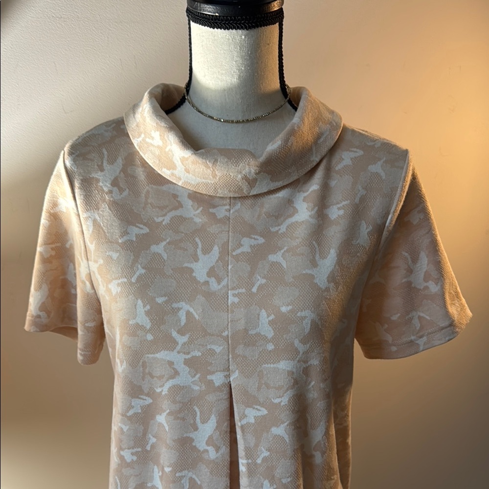 Tyler Boe Peach and cream Dress - Picture 3 of 7